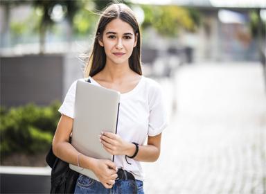 Girl going home after web development course